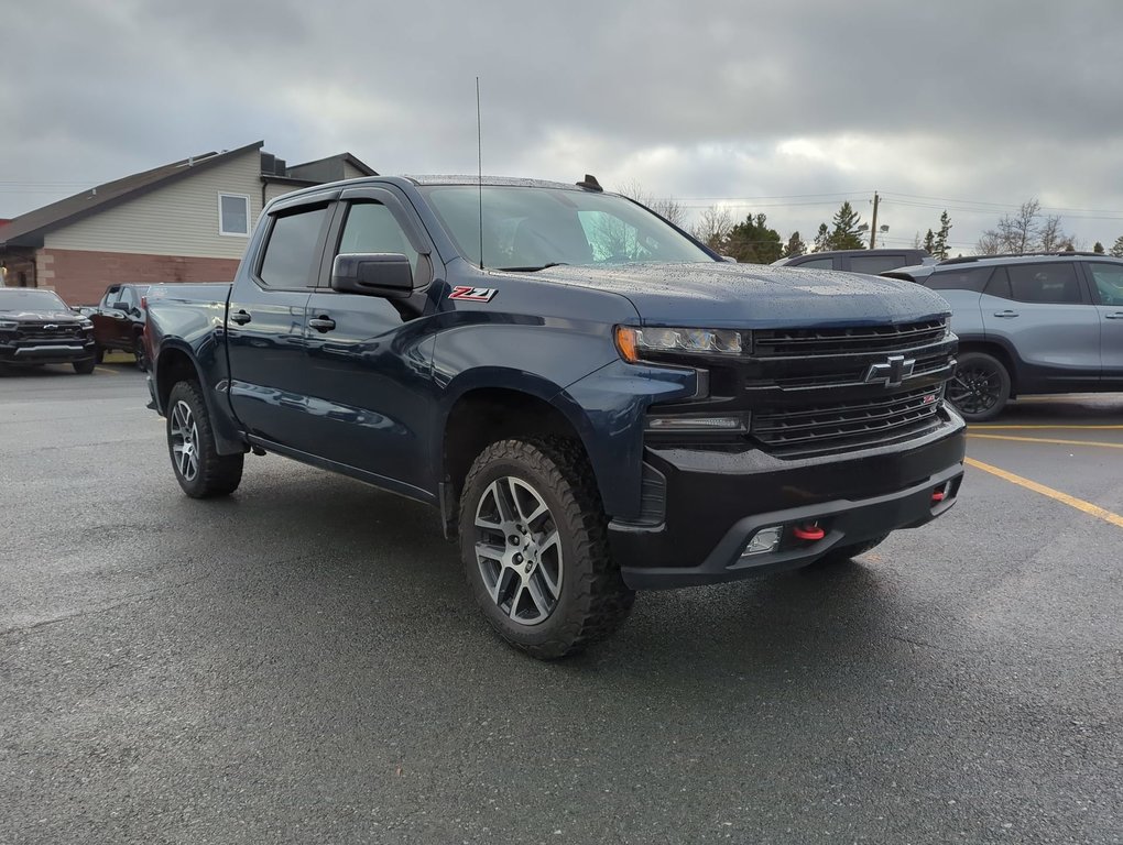 2019 Chevrolet Silverado 1500 LT Trail Boss V8 *GM Certified* in Dartmouth, Nova Scotia - 2 - w1024h768px