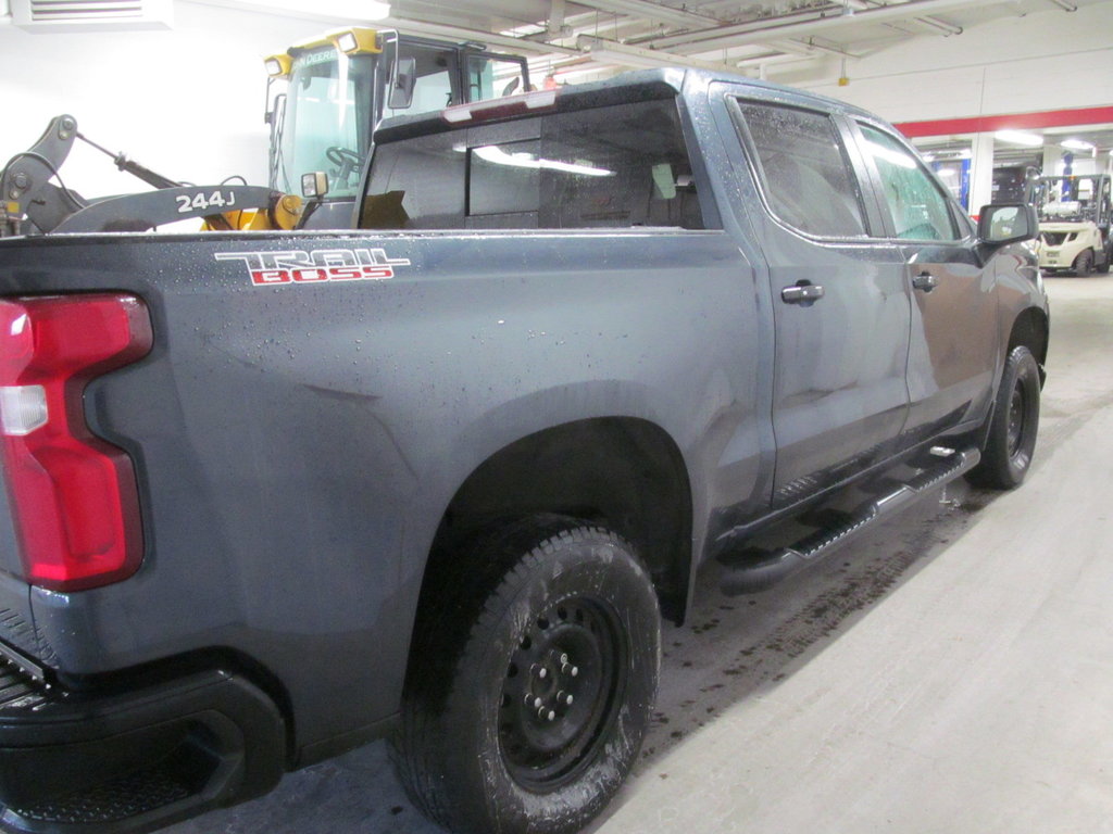 2019 Chevrolet Silverado 1500 LT Trail Boss V8 *GM Certified* in Dartmouth, Nova Scotia - 4 - w1024h768px