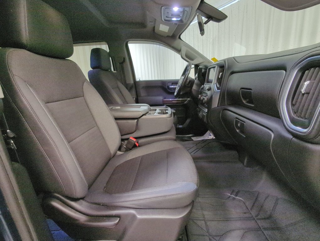 2019 Chevrolet Silverado 1500 LT in Dartmouth, Nova Scotia - 24 - w1024h768px