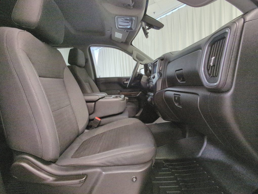 2019 Chevrolet Silverado 1500 RST in Dartmouth, Nova Scotia - 24 - w1024h768px