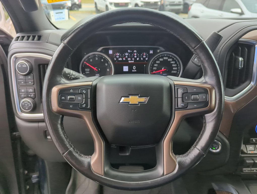 2020  Silverado 1500 High Country Leather 6.2L *GM Certified* 4.99% Financing OAC in Dartmouth, Nova Scotia - 14 - w1024h768px