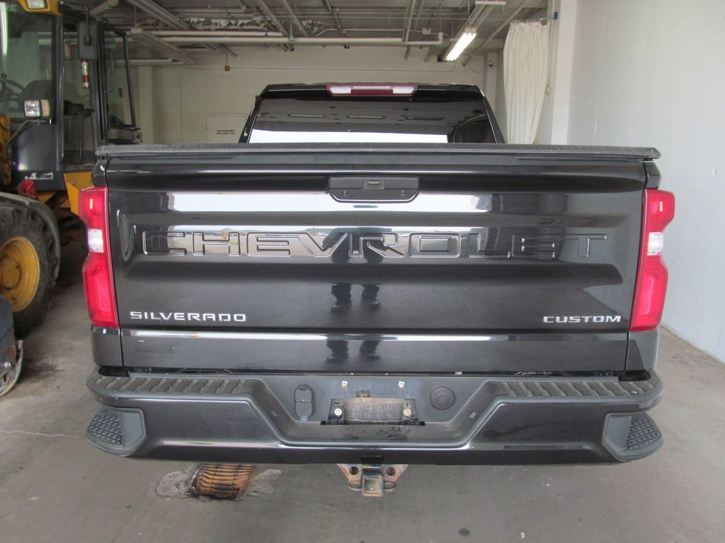 2020 Chevrolet Silverado 1500 Custom in Dartmouth, Nova Scotia - 3 - w1024h768px