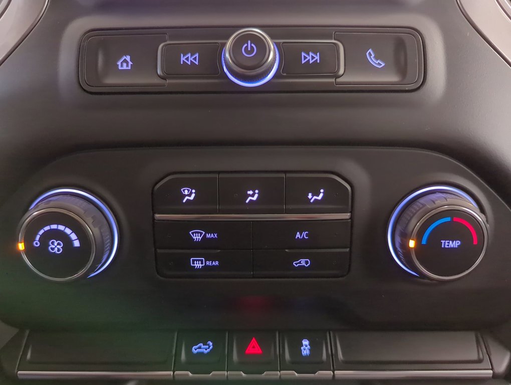 2020 Chevrolet Silverado 1500 Custom in Dartmouth, Nova Scotia - 18 - w1024h768px