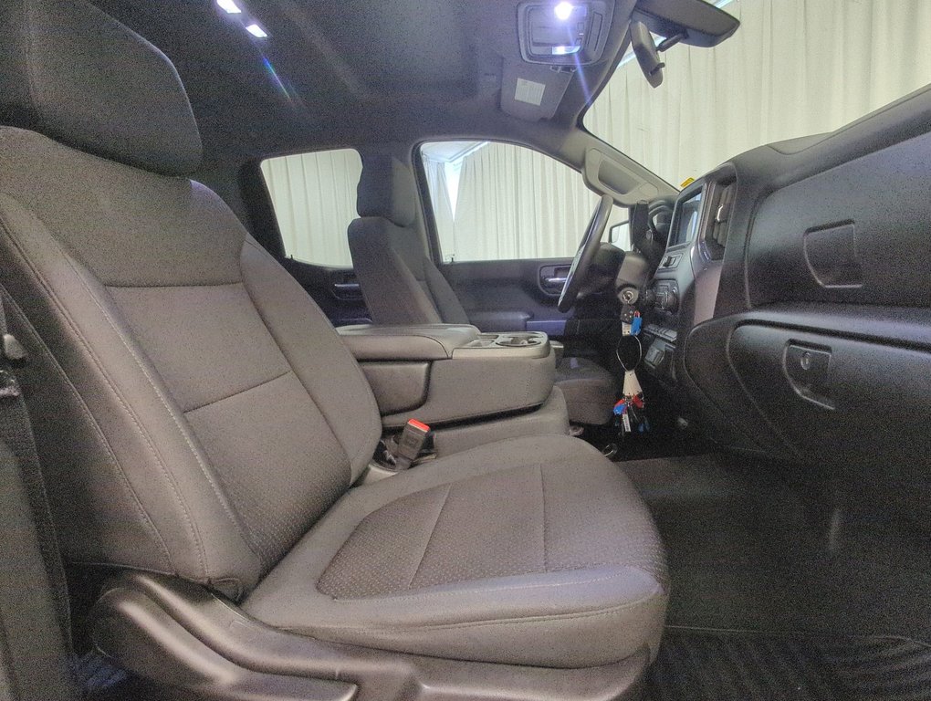 2020 Chevrolet Silverado 1500 Custom in Dartmouth, Nova Scotia - 23 - w1024h768px