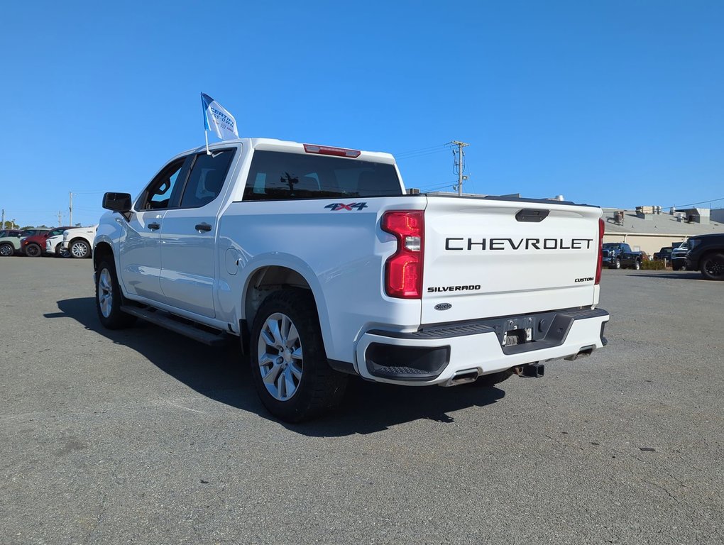 2021  Silverado 1500 Custom V8 *GM Certified* 4.99% Financing OAC in Dartmouth, Nova Scotia - 6 - w1024h768px