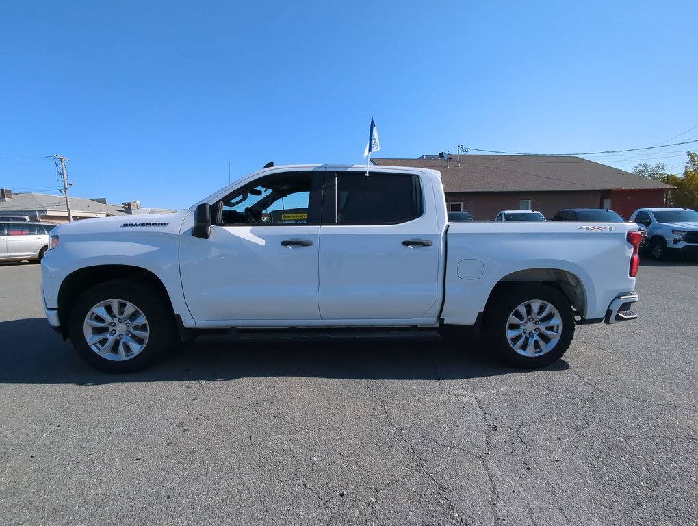 2021  Silverado 1500 Custom V8 *GM Certified* 4.99% Financing OAC in Dartmouth, Nova Scotia - 5 - w1024h768px