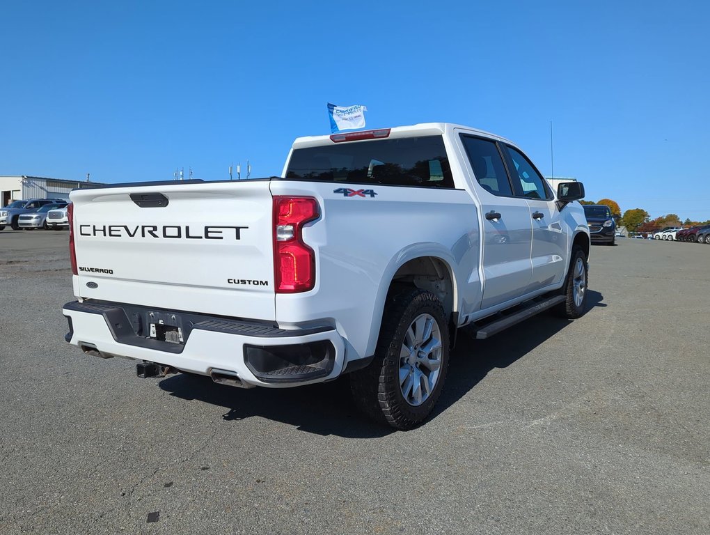 2021  Silverado 1500 Custom V8 *GM Certified* 4.99% Financing OAC in Dartmouth, Nova Scotia - 8 - w1024h768px