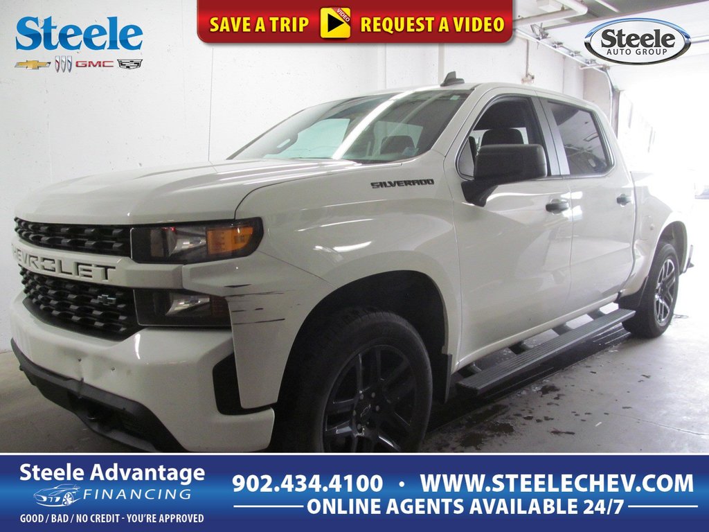 2021  Silverado 1500 Custom in Dartmouth, Nova Scotia - 1 - w1024h768px