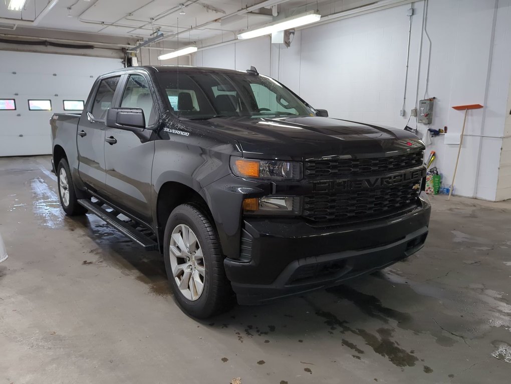 2021 Chevrolet Silverado 1500 Custom V8 *GM Certified* 4.99% Financing OAC in Dartmouth, Nova Scotia - 2 - w1024h768px