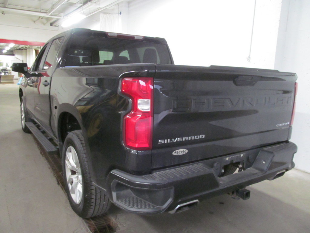 2021  Silverado 1500 Custom in Dartmouth, Nova Scotia - 2 - w1024h768px