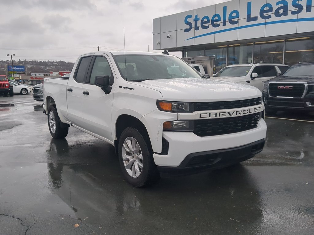 2021 Chevrolet Silverado 1500 Custom V8 *GM Certified* 4.99% Financing OAC in Dartmouth, Nova Scotia - 2 - w1024h768px