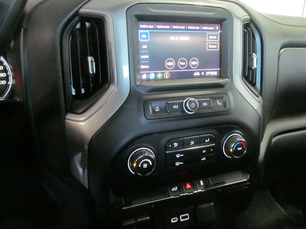 2021 Chevrolet Silverado 1500 Custom in Dartmouth, Nova Scotia - 6 - w1024h768px