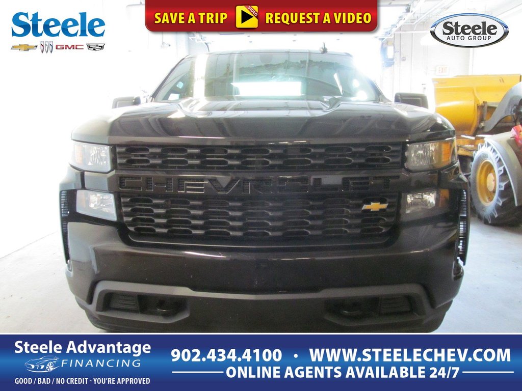 2021 Chevrolet Silverado 1500 Custom in Dartmouth, Nova Scotia - 1 - w1024h768px