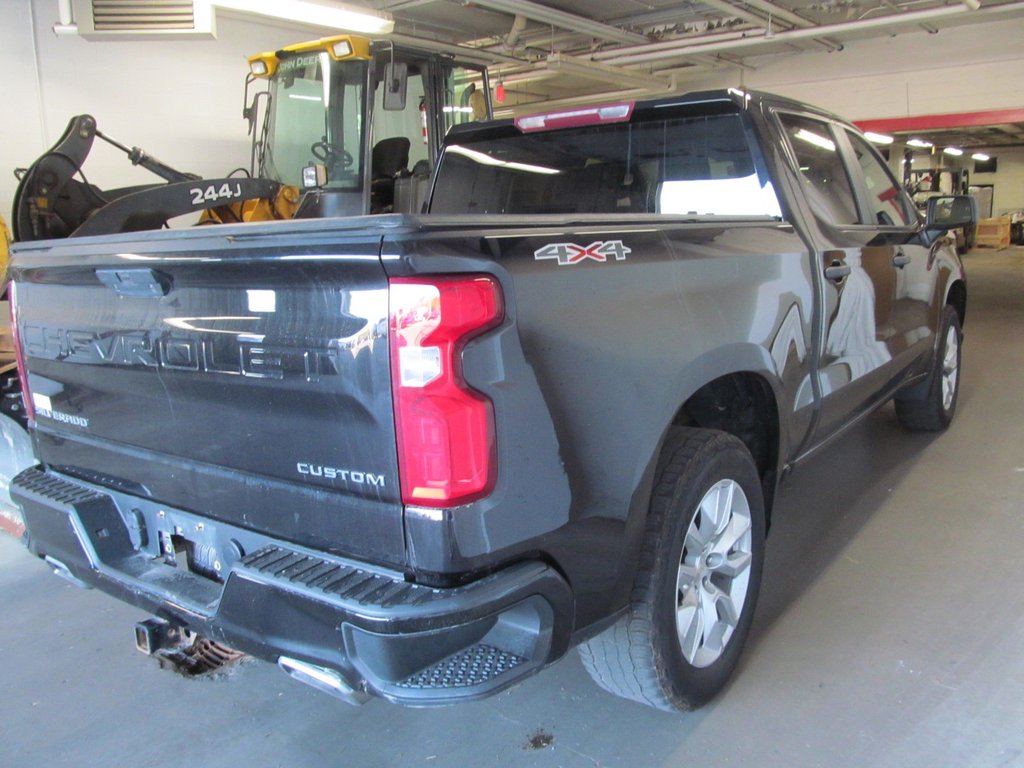 2021 Chevrolet Silverado 1500 Custom in Dartmouth, Nova Scotia - 4 - w1024h768px