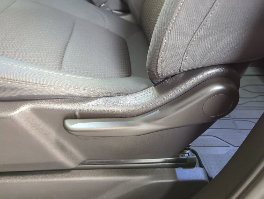 2021 Chevrolet Silverado 1500 Custom Trail Boss in Dartmouth, Nova Scotia - 12 - w1024h768px