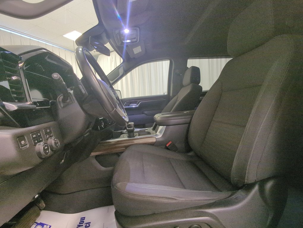 2022 Chevrolet Silverado 1500 LT Trail Boss in Dartmouth, Nova Scotia - 11 - w1024h768px