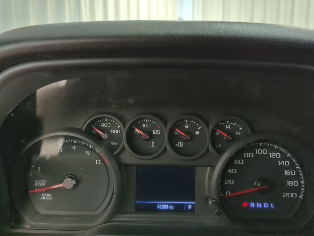 2022 Chevrolet Silverado 1500 Work Truck in Dartmouth, Nova Scotia - 15 - w1024h768px