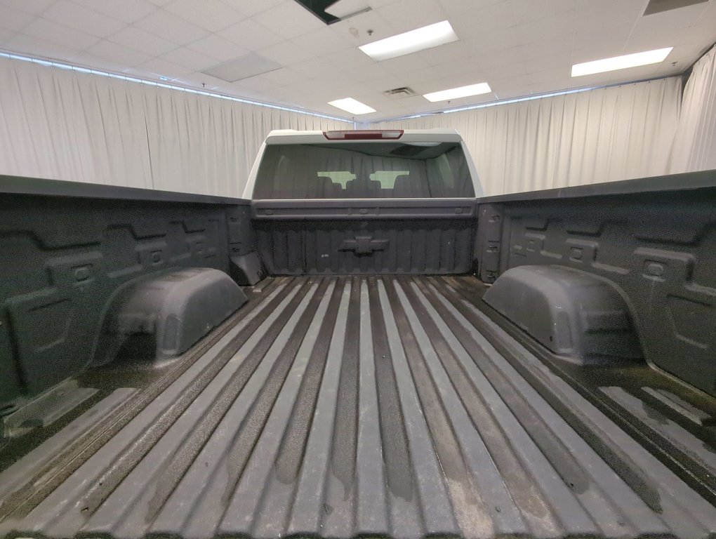 2022 Chevrolet Silverado 1500 Work Truck in Dartmouth, Nova Scotia - 22 - w1024h768px