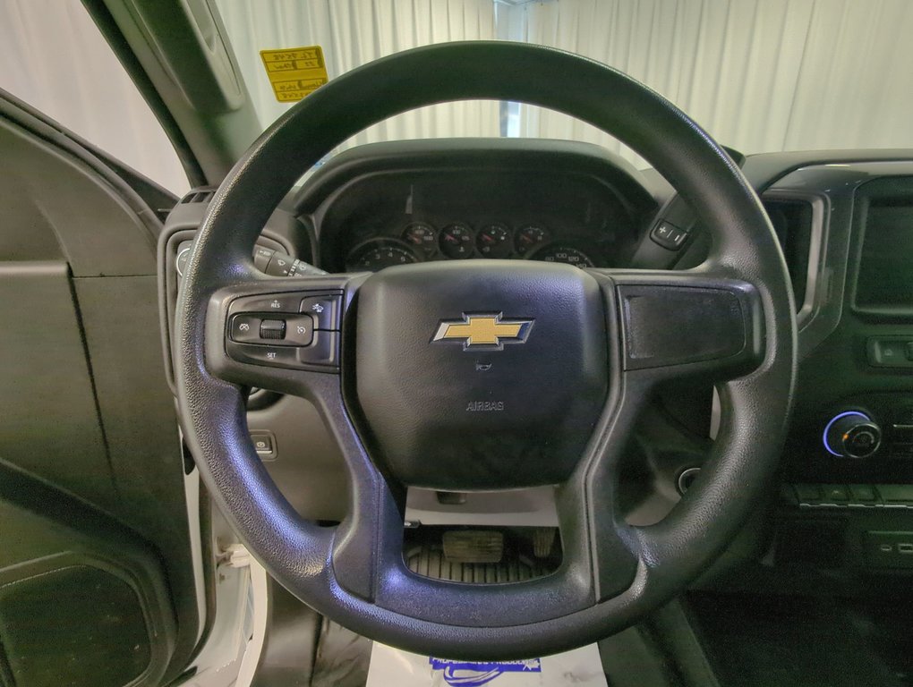2022 Chevrolet Silverado 1500 Work Truck in Dartmouth, Nova Scotia - 14 - w1024h768px