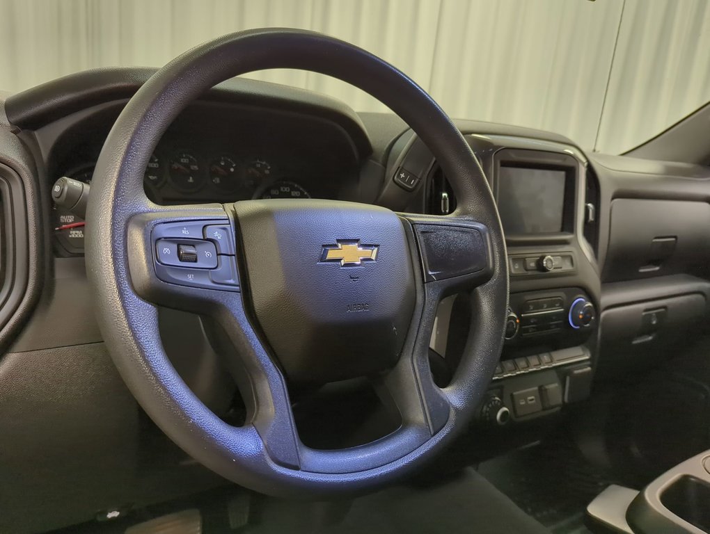 2022 Chevrolet Silverado 1500 Custom in Dartmouth, Nova Scotia - 19 - w1024h768px