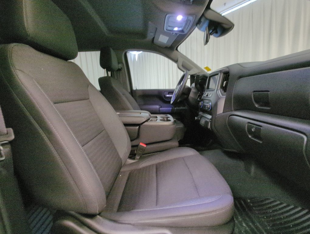 2022 Chevrolet Silverado 1500 Custom in Dartmouth, Nova Scotia - 23 - w1024h768px