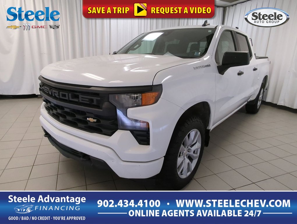 2022 Chevrolet Silverado 1500 Custom in Dartmouth, Nova Scotia - 1 - w1024h768px