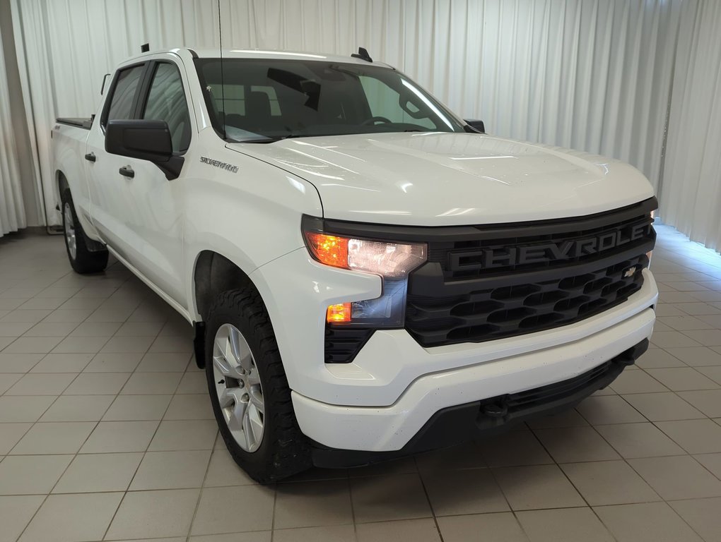 2022 Chevrolet Silverado 1500 Custom in Dartmouth, Nova Scotia - 2 - w1024h768px