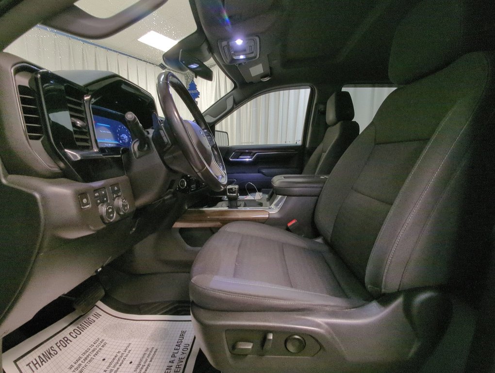 2022 Chevrolet Silverado 1500 LT Trail Boss in Dartmouth, Nova Scotia - 11 - w1024h768px