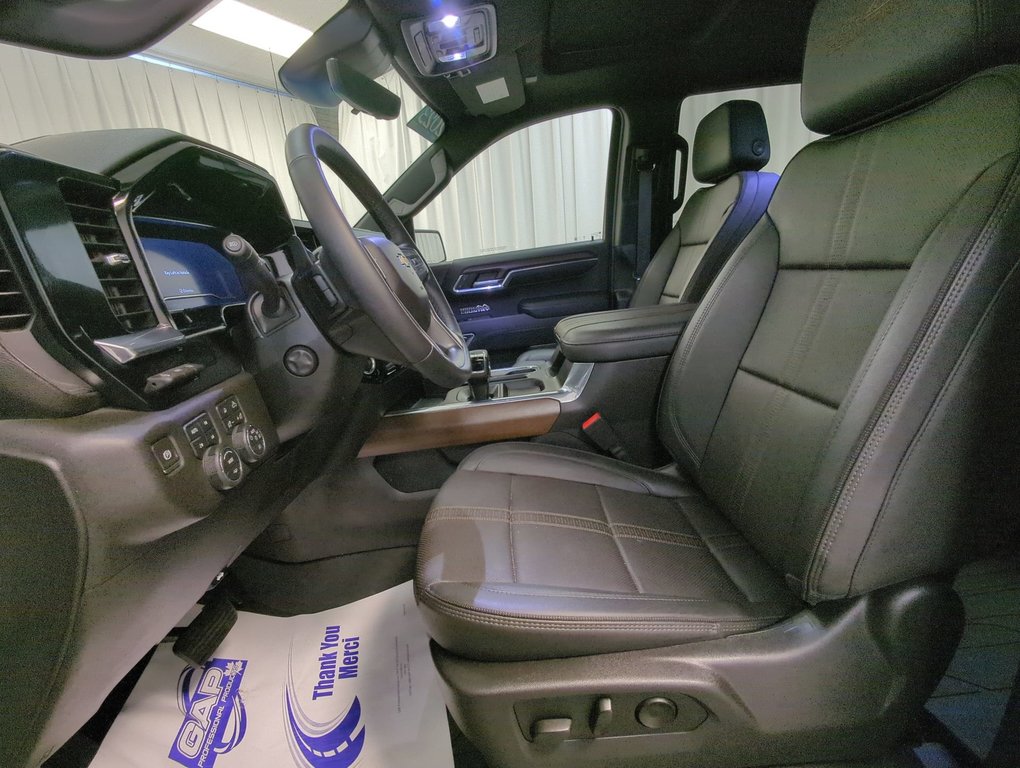 2023 Chevrolet Silverado 1500 High Country in Dartmouth, Nova Scotia - 11 - w1024h768px