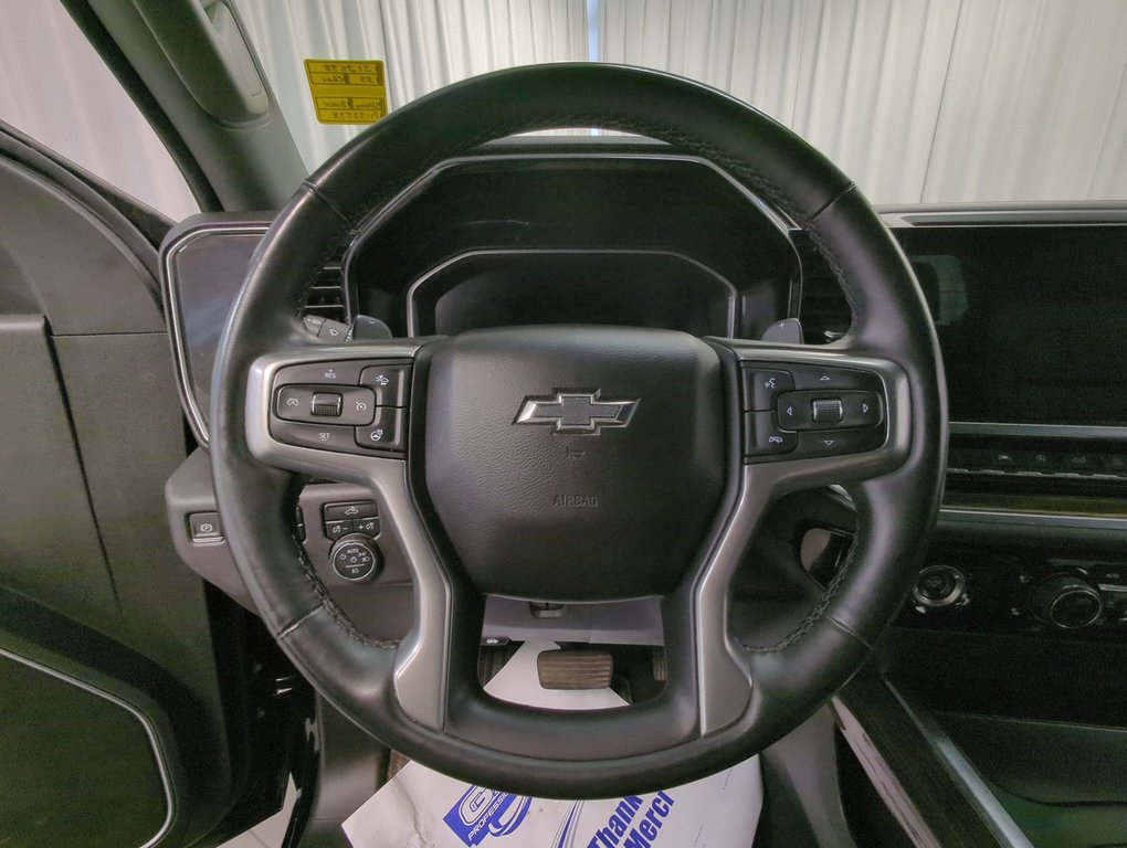 2023 Chevrolet Silverado 1500 RST in Dartmouth, Nova Scotia - 14 - w1024h768px