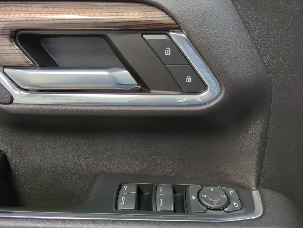 2023 Chevrolet Silverado 1500 LT Trail Boss in Dartmouth, Nova Scotia - 13 - w1024h768px