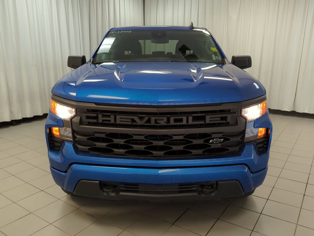 2023 Chevrolet Silverado 1500 Custom in Dartmouth, Nova Scotia - 3 - w1024h768px