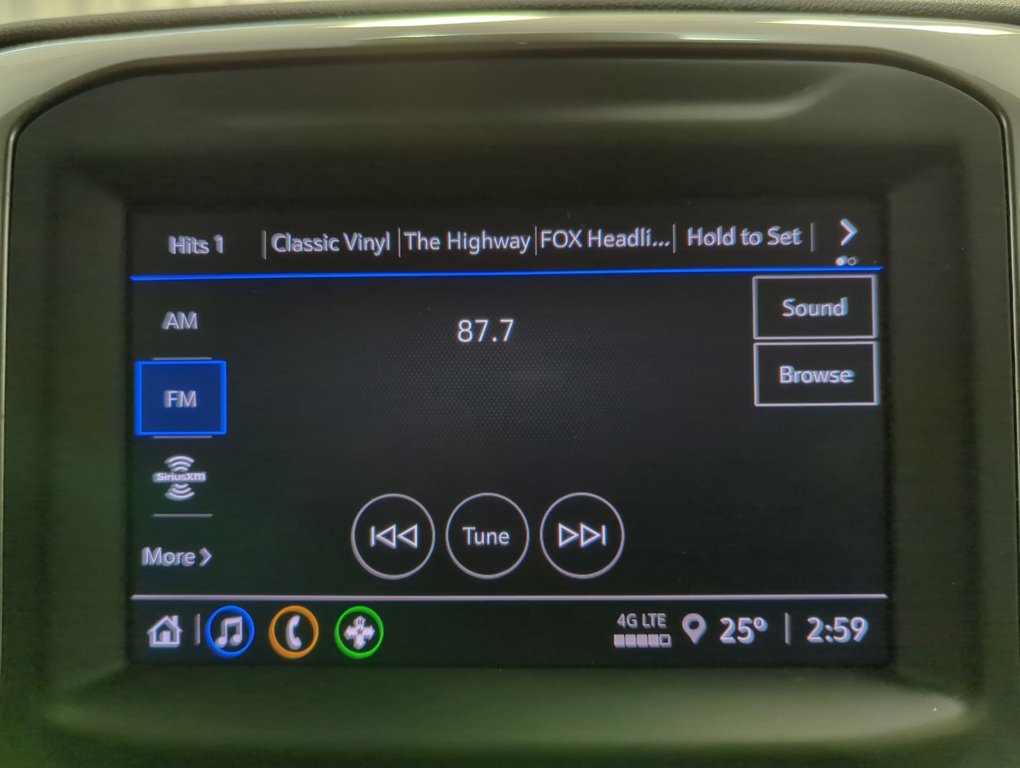 2023 Chevrolet Silverado 1500 Custom in Dartmouth, Nova Scotia - 16 - w1024h768px