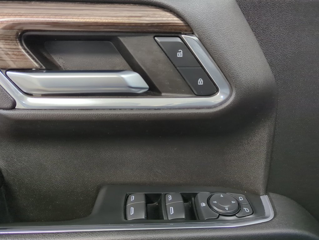 2023 Chevrolet Silverado 1500 RST in Dartmouth, Nova Scotia - 13 - w1024h768px