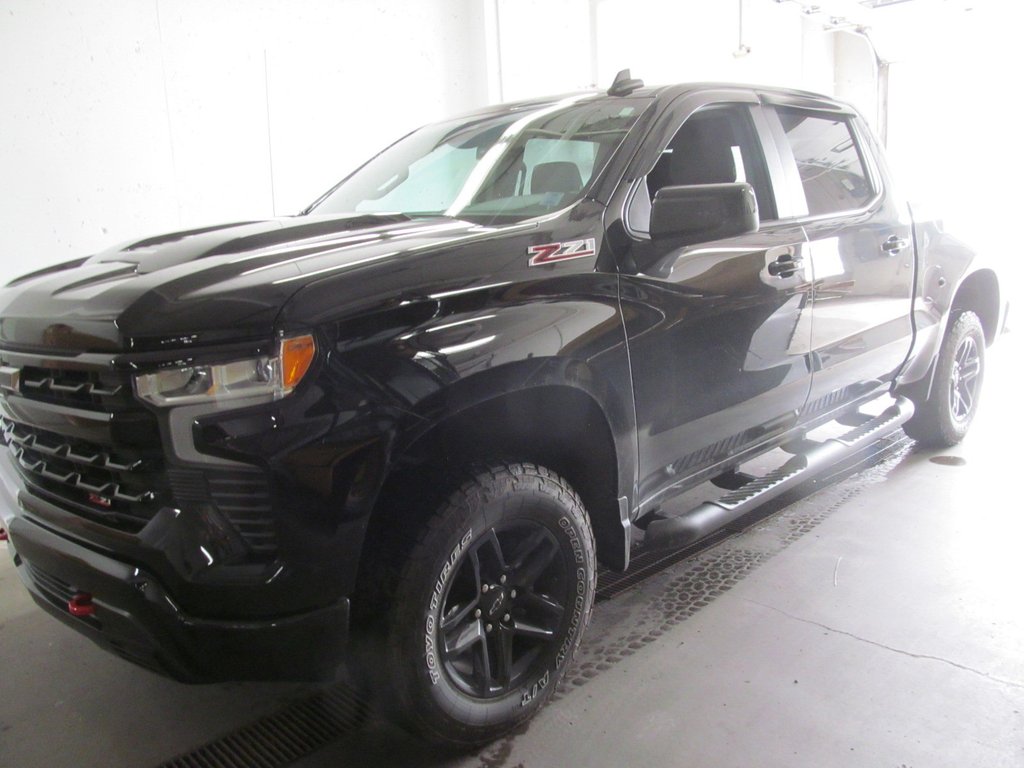 2024 Chevrolet Silverado 1500 LT Trail Boss in Dartmouth, Nova Scotia - 2 - w1024h768px