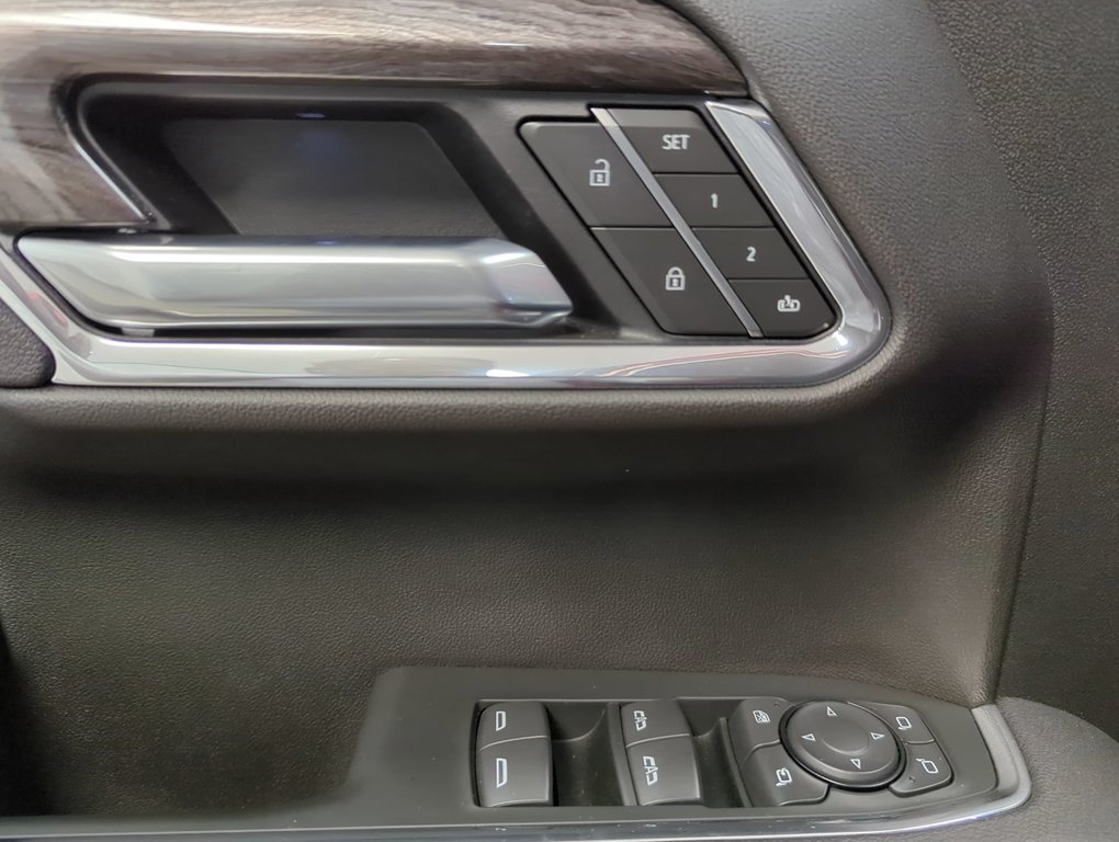 2025 Chevrolet Silverado 1500 LTZ in Dartmouth, Nova Scotia - 13 - w1024h768px