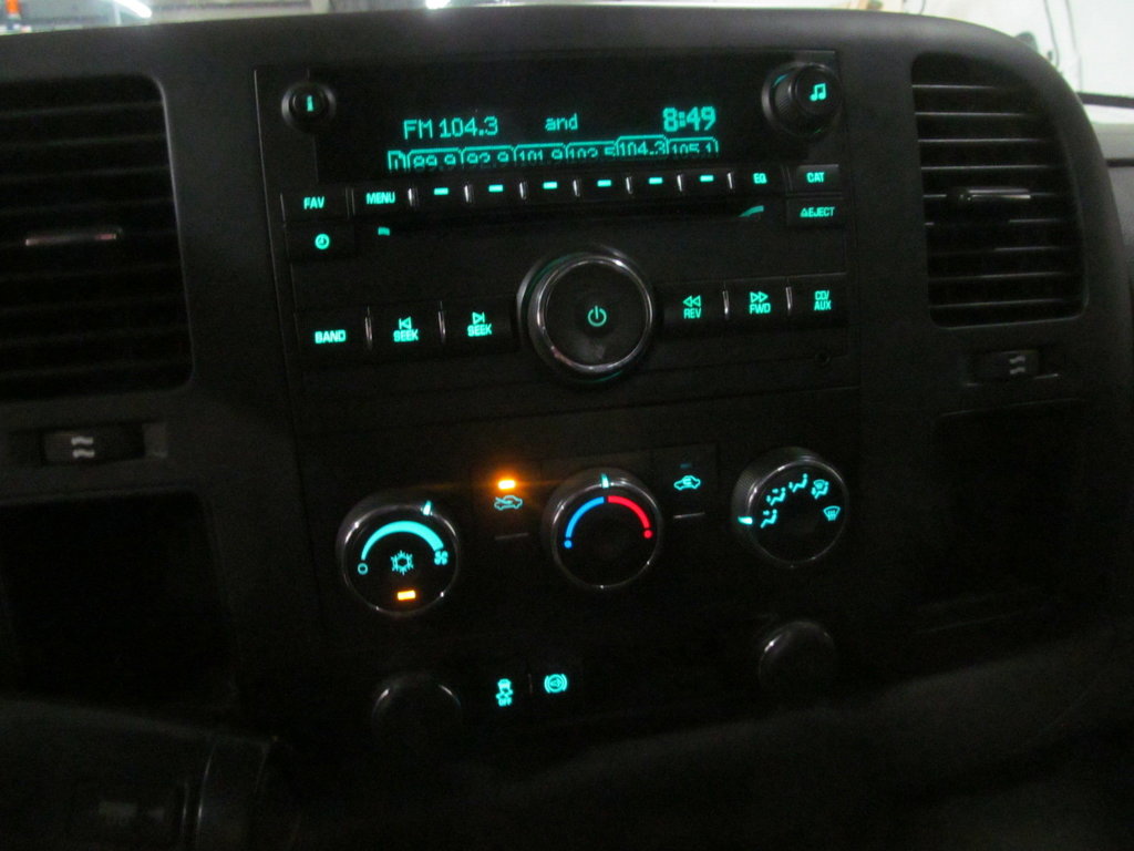 2014 Chevrolet Silverado 2500HD WT in Dartmouth, Nova Scotia - 6 - w1024h768px