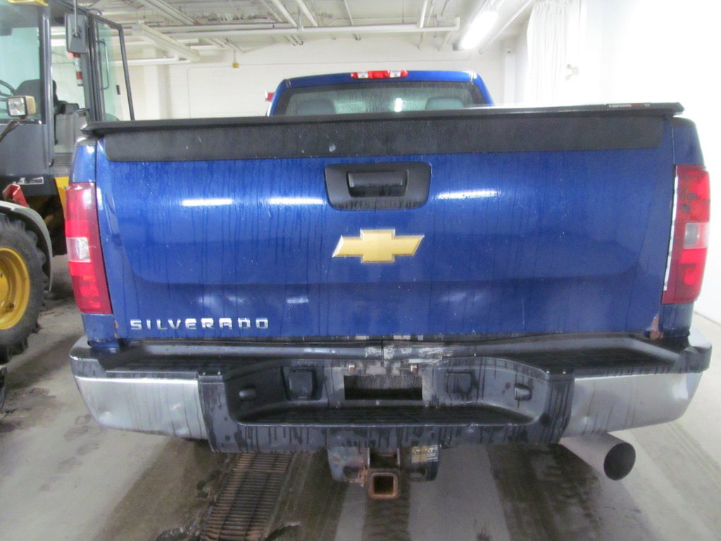 2014 Chevrolet Silverado 2500HD WT in Dartmouth, Nova Scotia - 3 - w1024h768px