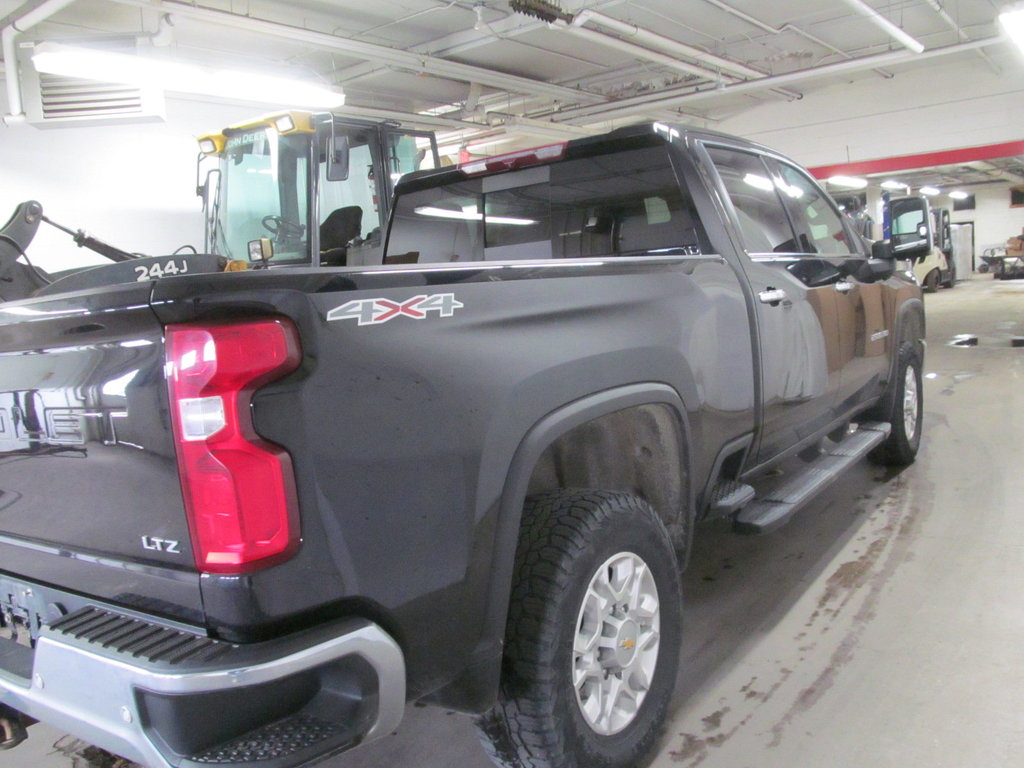 2022 Chevrolet Silverado 2500HD LTZ in Dartmouth, Nova Scotia - 4 - w1024h768px