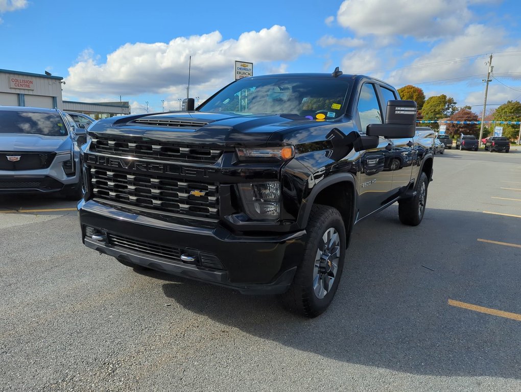 2023  Silverado 2500HD Custom *GM Certified* 4.99% Financing OAC in Dartmouth, Nova Scotia - 4 - w1024h768px