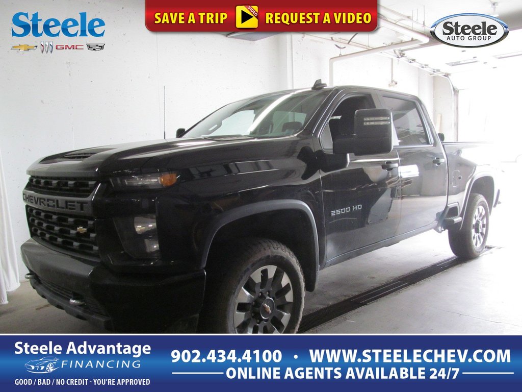 2023  Silverado 2500HD Custom in Dartmouth, Nova Scotia - 1 - w1024h768px