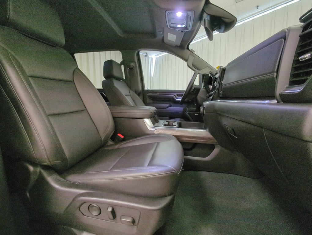2024 Chevrolet Silverado 2500HD LTZ in Dartmouth, Nova Scotia - 23 - w1024h768px