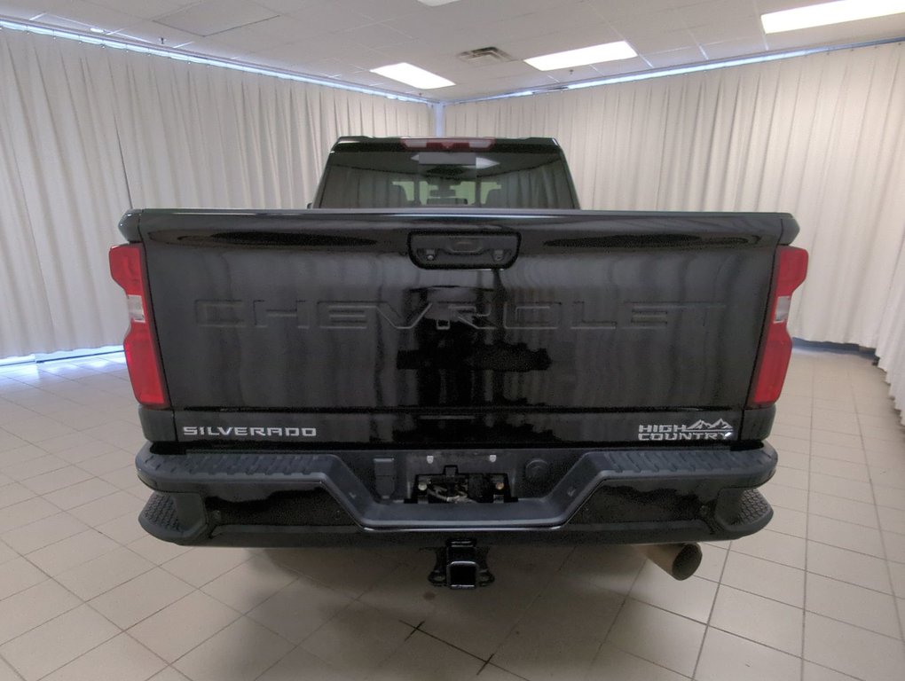 2022 Chevrolet Silverado 3500HD High Country in Dartmouth, Nova Scotia - 7 - w1024h768px