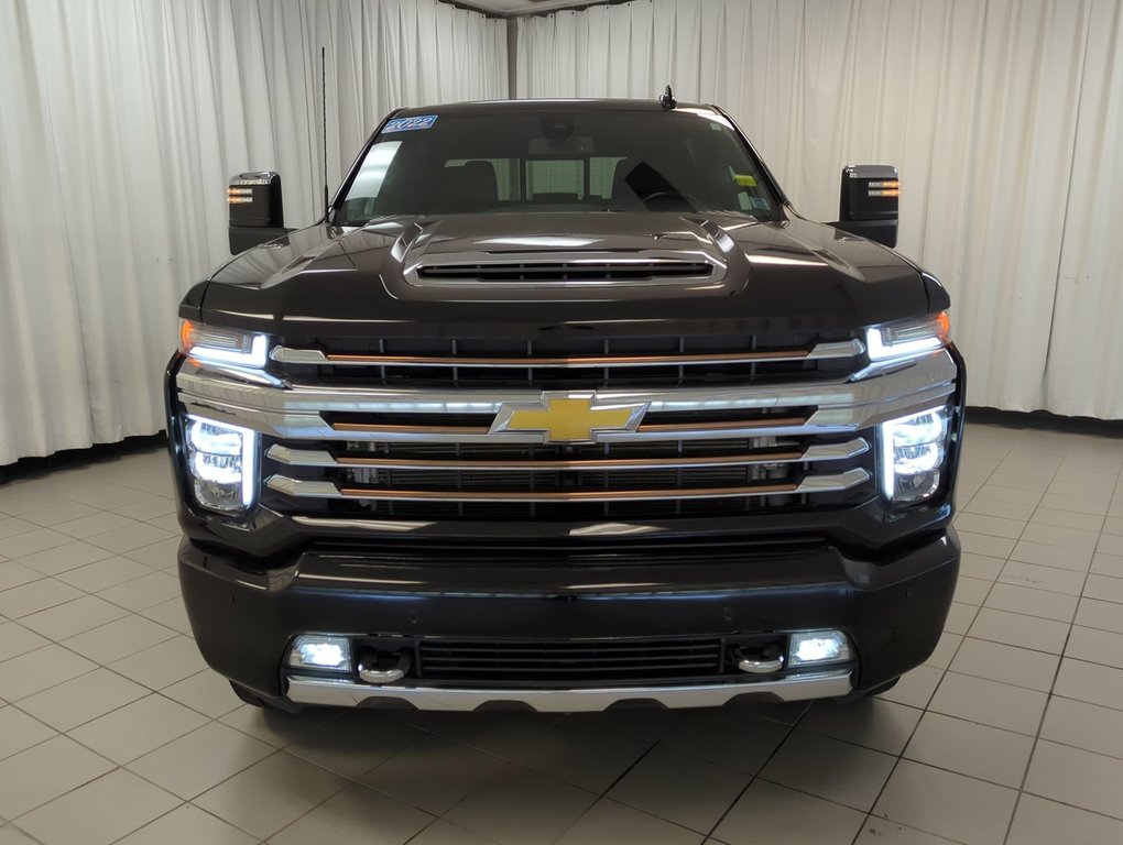 2022 Chevrolet Silverado 3500HD High Country in Dartmouth, Nova Scotia - 3 - w1024h768px