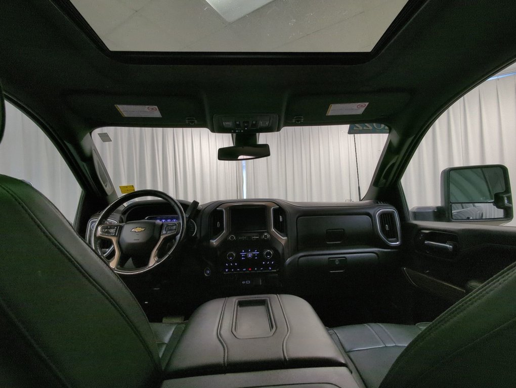 2022 Chevrolet Silverado 3500HD High Country in Dartmouth, Nova Scotia - 22 - w1024h768px