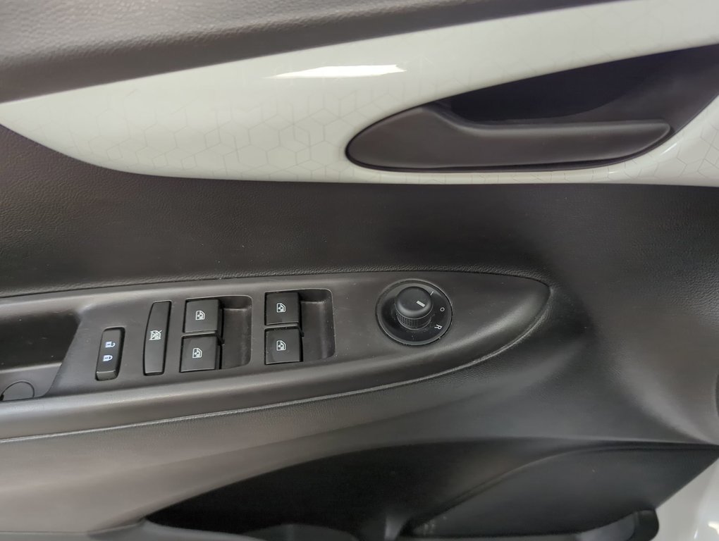 2018 Chevrolet Spark LT in Dartmouth, Nova Scotia - 13 - w1024h768px