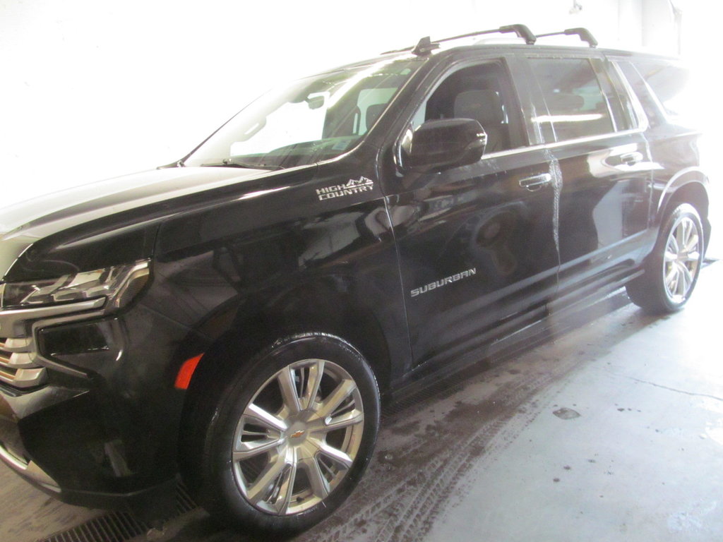 2021 Chevrolet Suburban High Country in Dartmouth, Nova Scotia - 2 - w1024h768px