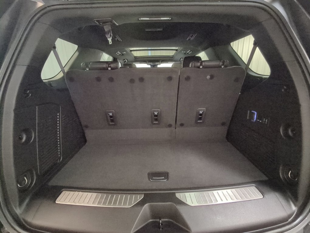 2023 Chevrolet Tahoe High Country in Dartmouth, Nova Scotia - 25 - w1024h768px