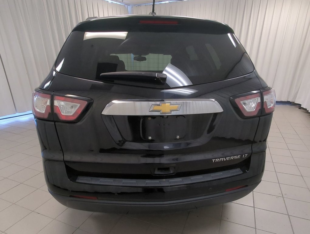 2016 Chevrolet Traverse LT in Dartmouth, Nova Scotia - 7 - w1024h768px