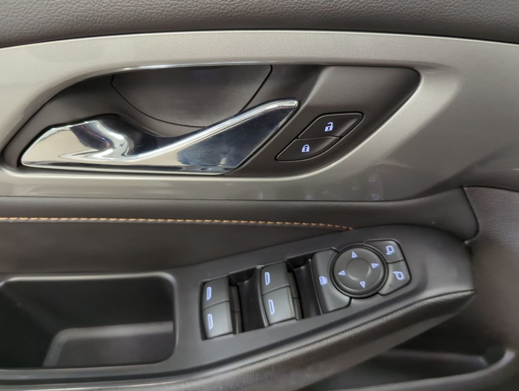 2021 Chevrolet Traverse LS in Dartmouth, Nova Scotia - 13 - w1024h768px